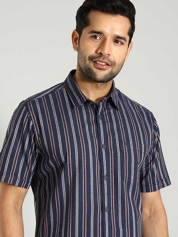 Indian Terrain Men's Regular Fit Half Sleeve Striped Navy Shirt